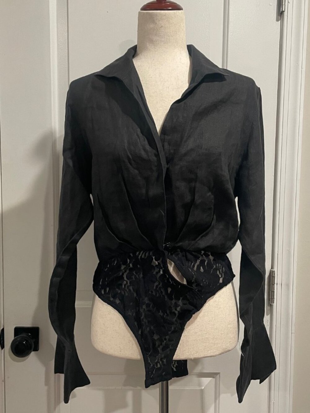 A’NUE LIGNE Dark Gray Linen Bodysuit with Lace Detailing Size Small